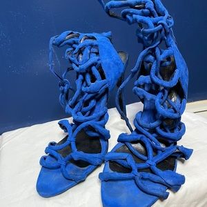 blue caged heel